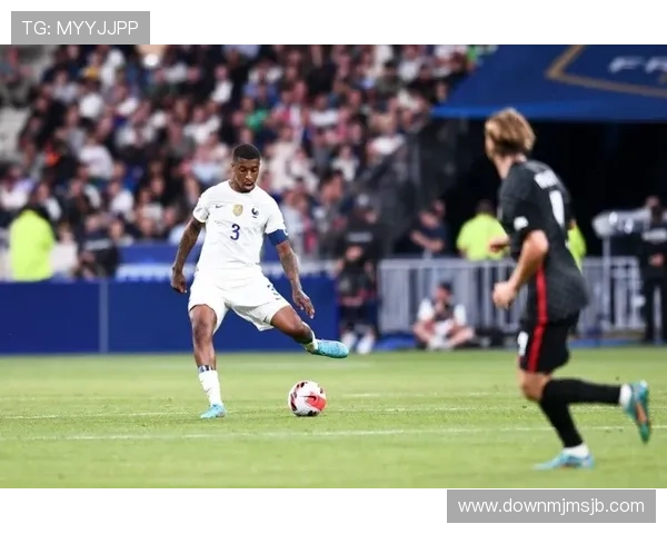 克罗地亚世界杯精彩瞬间集锦：回顾球队在比赛中的高光时刻与经典进球