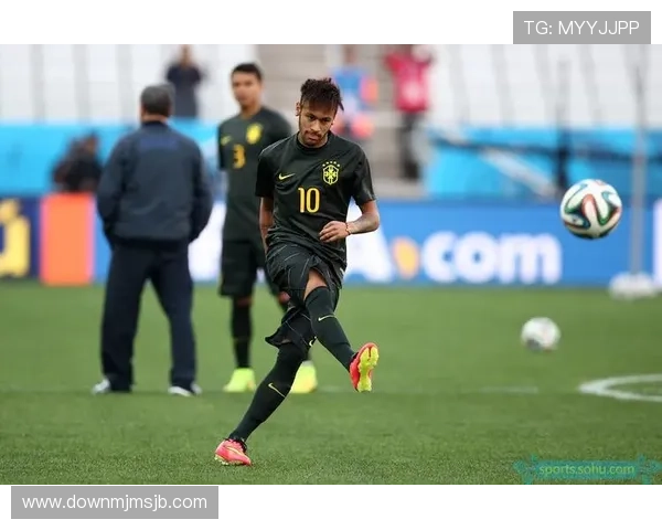 内马尔世界杯期间的精彩进球集锦：回顾他在国际大赛中的经典瞬间